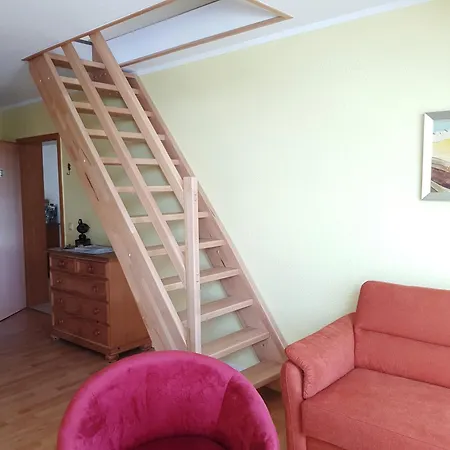 Ferienwohnungen Im Haus Bi Henny Baabe Værelse billede