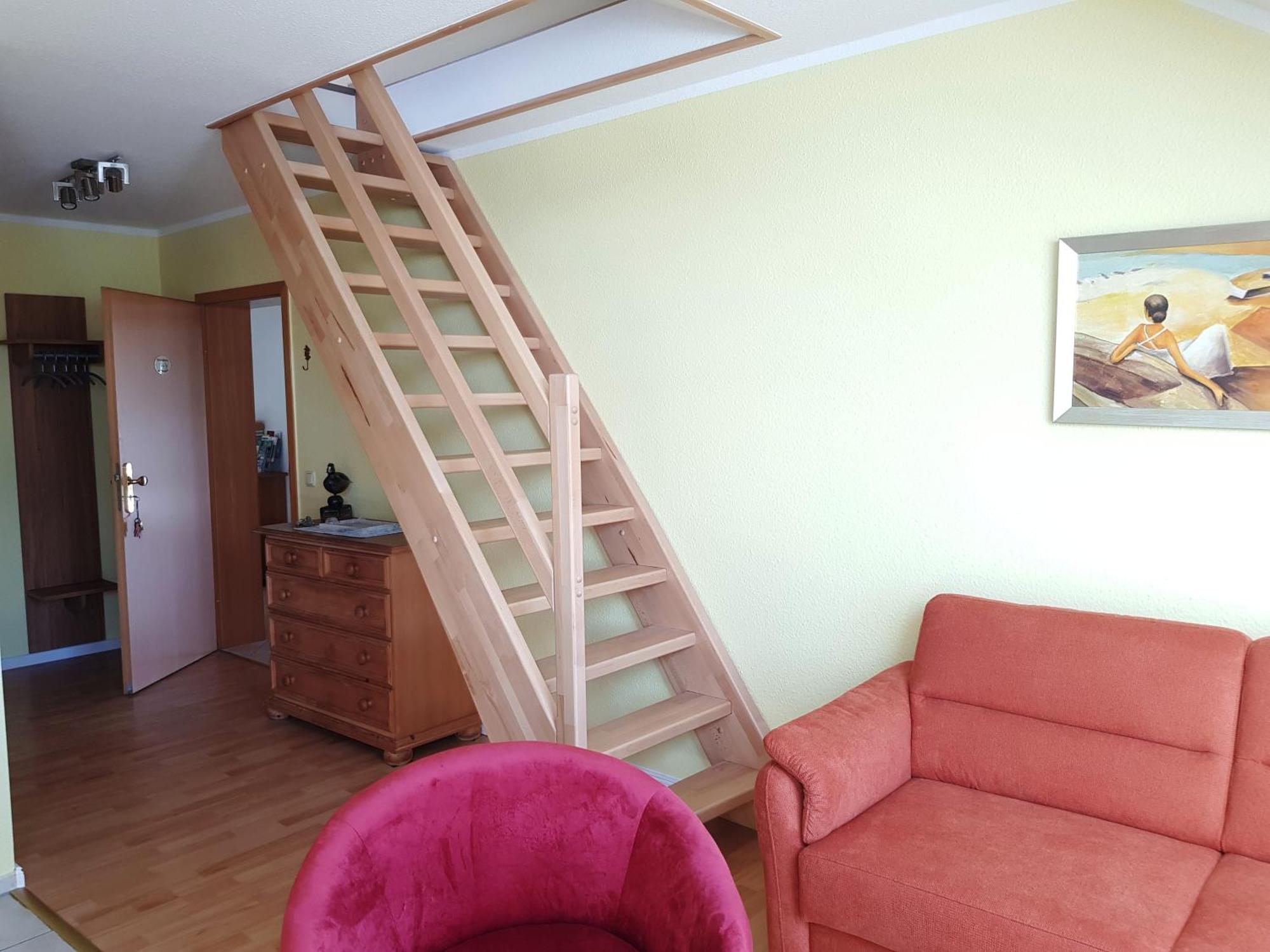 Im Haus Bi Henny Бабе